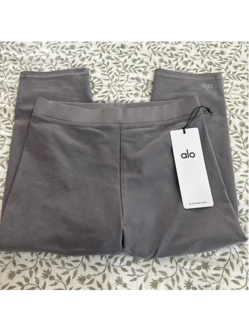 Alo Yoga Washed Alosoft High-Waist Iconic 90's Capri S Grey
